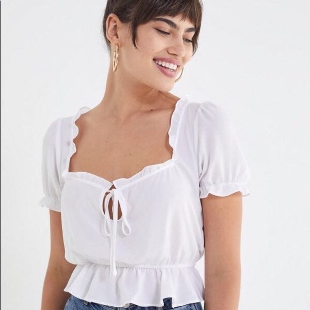 *RED* Urban Outfitters Crop Top Puff Sleeves